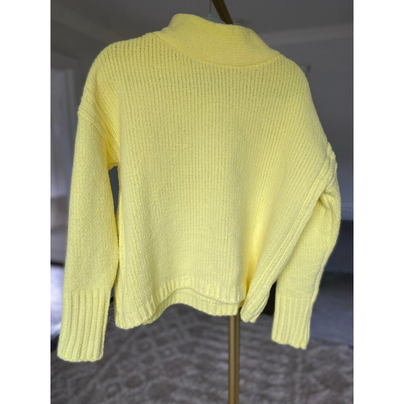 Philosophy Turtleneck Pullover Sweater Yellow Cozy Buttery Soft Pastel Preppy - Picture 3 of 6